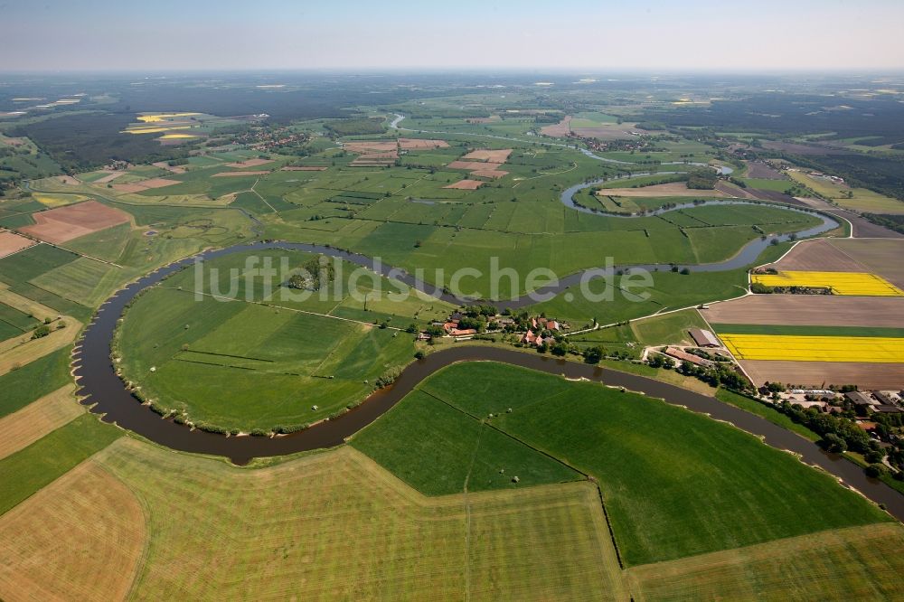 Hodenhagen von oben - Fluss Aller in der Gemeinde Hodenhagen im Bundesland Niedersachsen