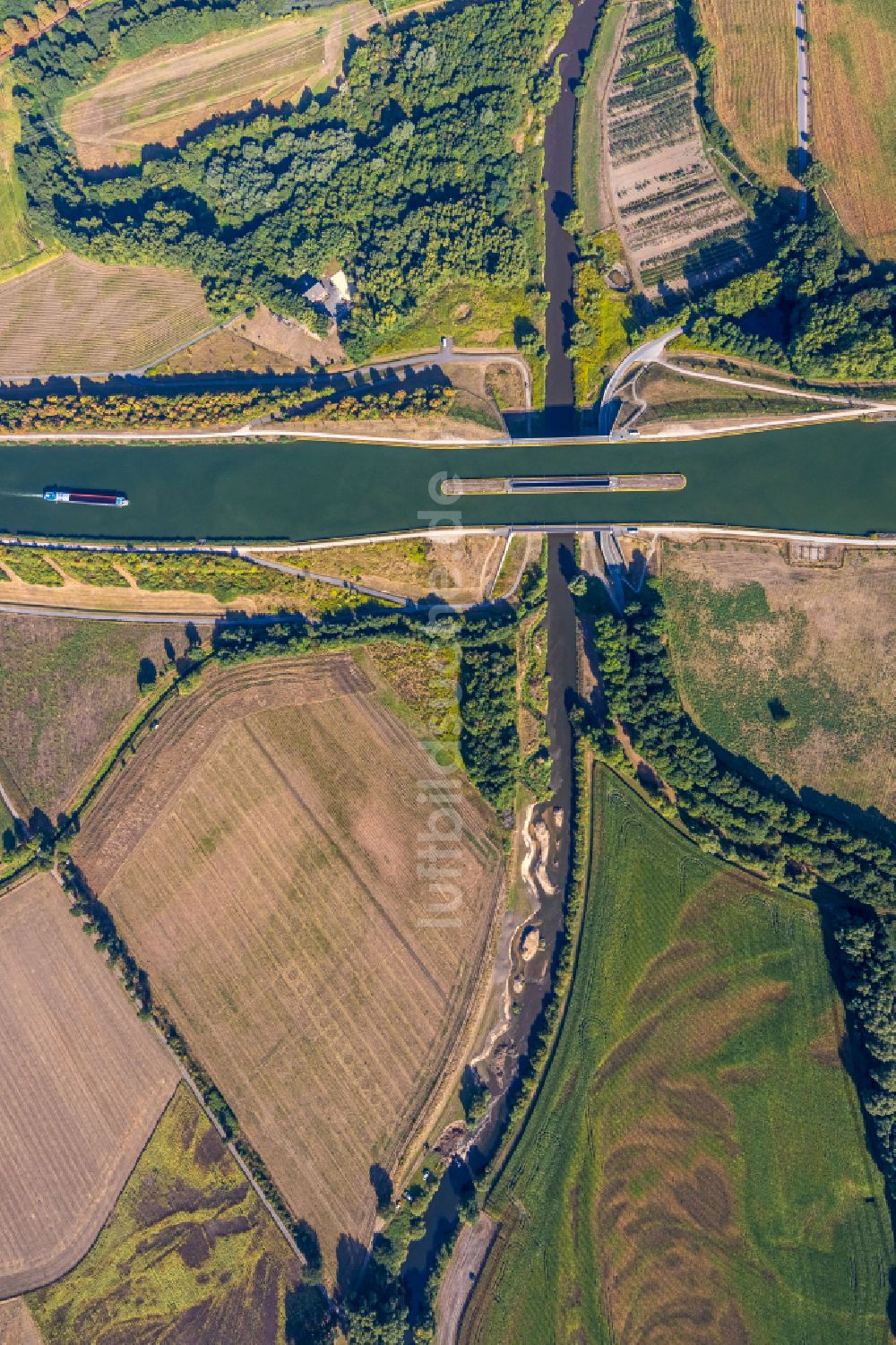 Pelkum aus der Vogelperspektive: Fluss - Brücke Kanalbrücke Lippe Neue Fahrt des Dortmund-Ems-Kanal über die Lippe in Pelkum im Bundesland Nordrhein-Westfalen, Deutschland