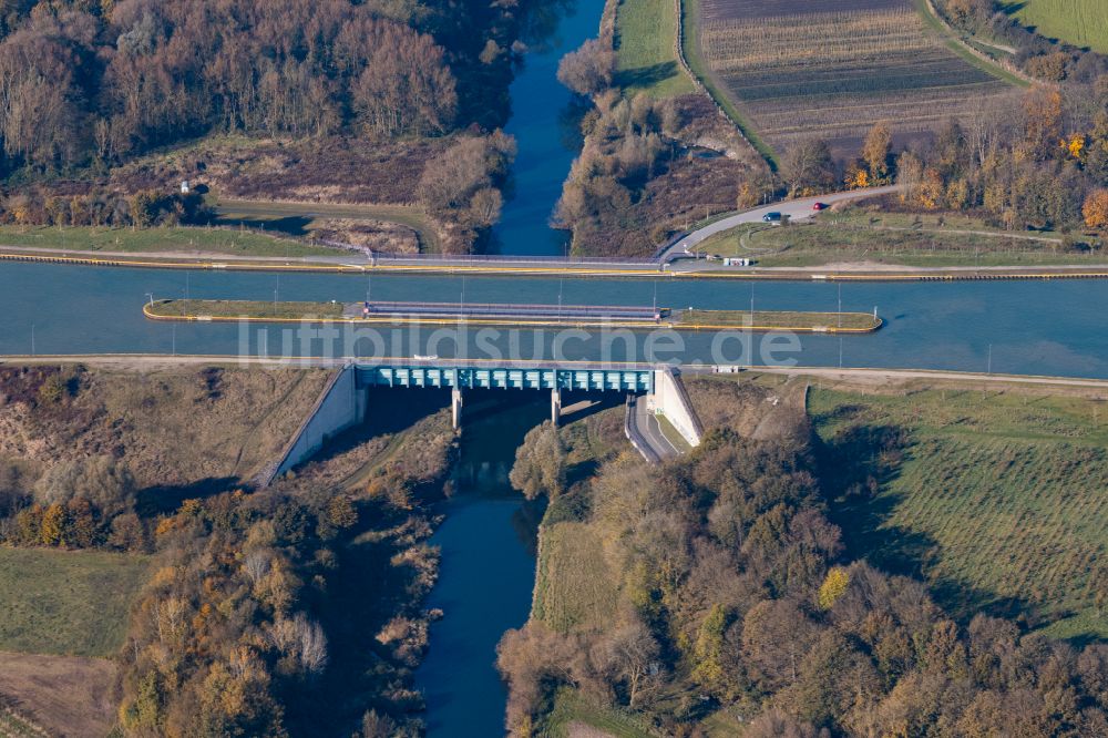 Luftaufnahme Pelkum - Fluss - Brücke Kanalbrücke Lippe Neue Fahrt des Dortmund-Ems-Kanal über die Lippe in Pelkum im Bundesland Nordrhein-Westfalen, Deutschland