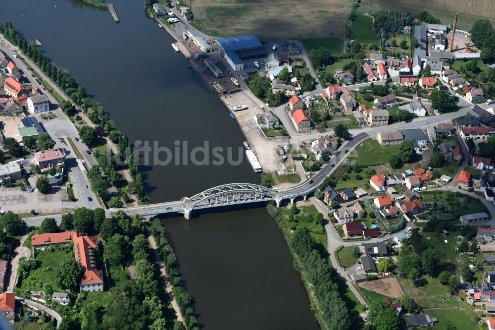 Luftaufnahme Alsleben (Saale) - Fluß - Brückenbauwerk der L85 in Alsleben (Saale) im Bundesland Sachsen-Anhalt