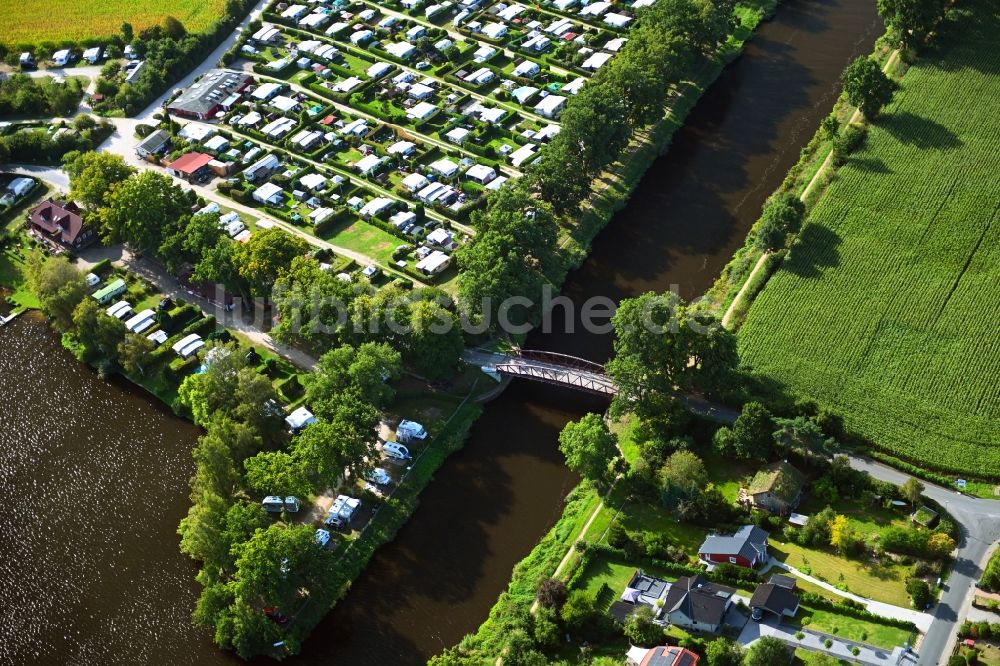 Luftaufnahme Basedow - Fluß - Brückenbauwerk in Basedow im Bundesland Schleswig-Holstein, Deutschland