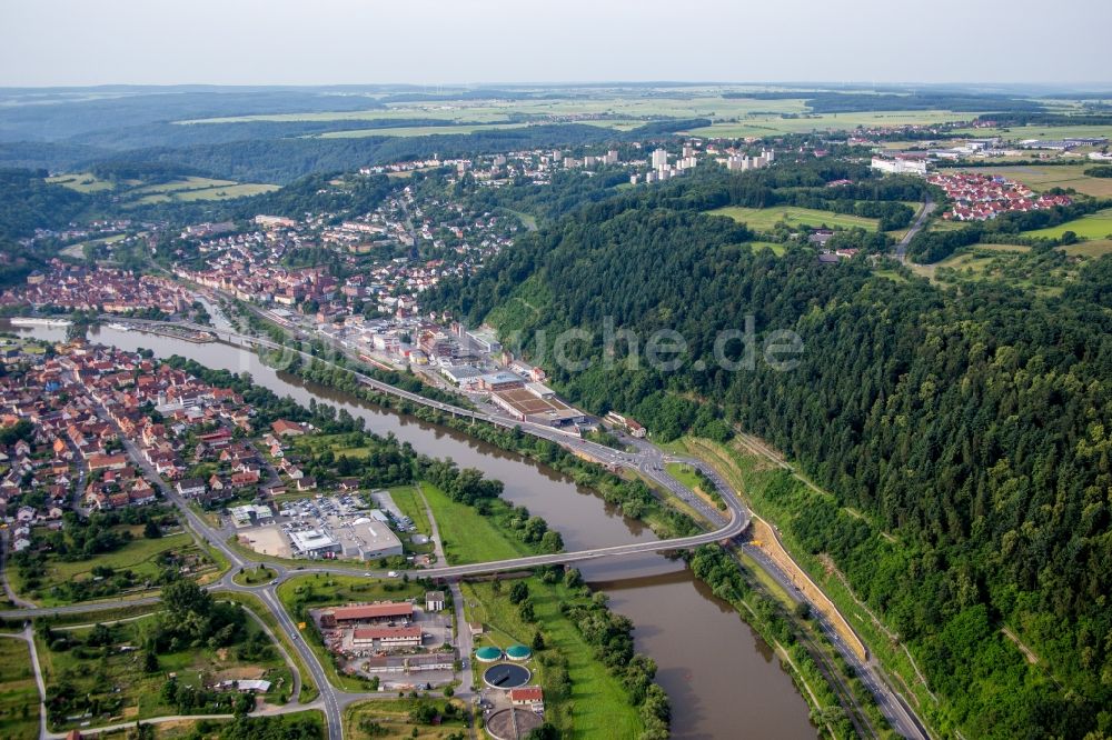 Kreuzwertheim von oben - Fluß - Brückenbauwerk über den Main in Kreuzwertheim im Bundesland Bayern, Deutschland