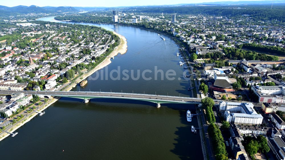 Bonn von oben - Fluß - Brückenbauwerk Kennedybrücke in Bonn im Bundesland Nordrhein-Westfalen, Deutschland