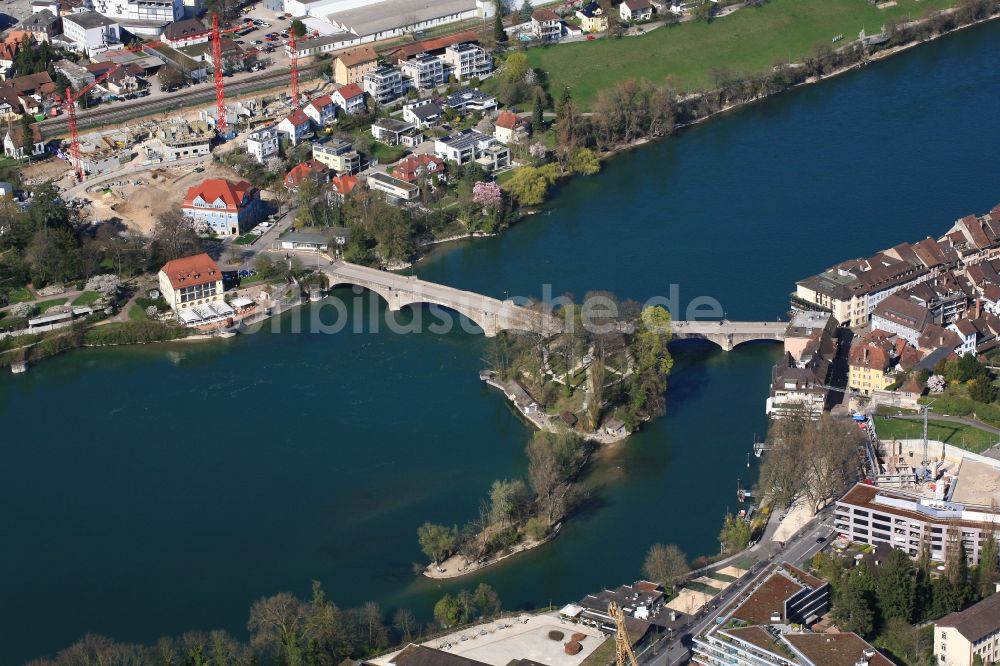 Rheinfelden aus der Vogelperspektive: Fluß - Brückenbauwerk Rheinbrücke in Rheinfelden im Kanton Aargau, Schweiz