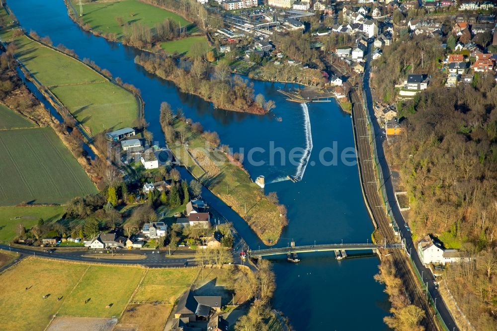 Luftaufnahme Hattingen - Fluß - Brückenbauwerk Schwimmbrücke Dahlhausen in Hattingen im Bundesland Nordrhein-Westfalen