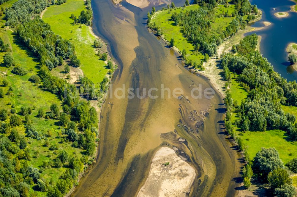 Luftbild Wesel - Fluss- Delta im Mündungsgebiet der Lippe im Ortsteil Fusternberg in Wesel im Bundesland Nordrhein-Westfalen, Deutschland