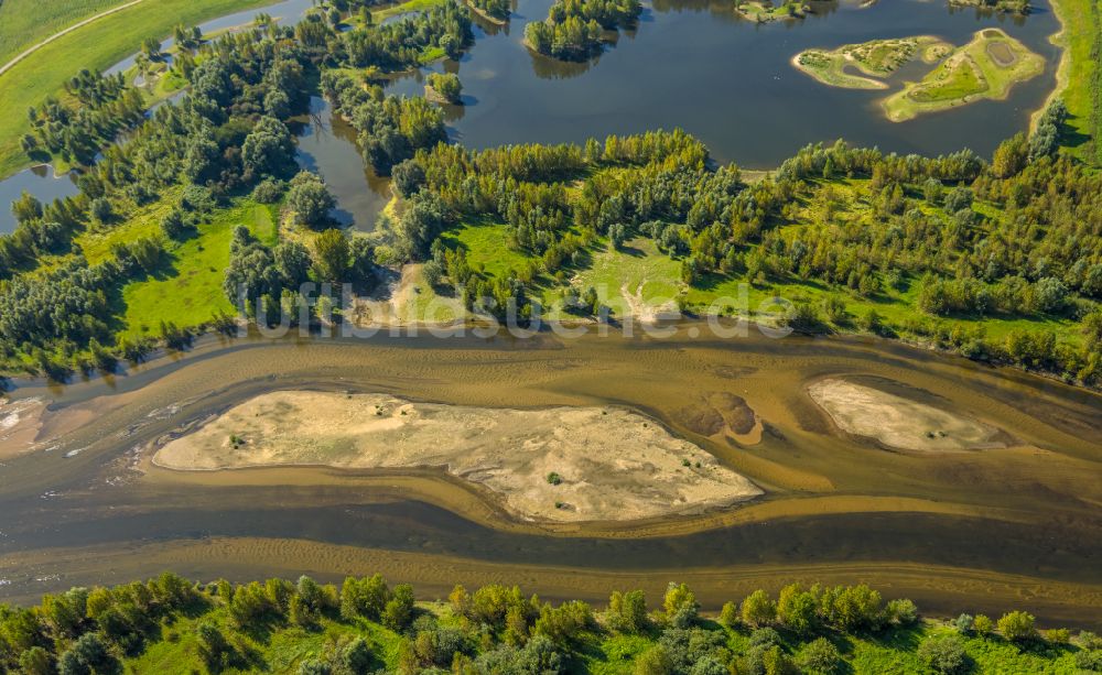 Wesel aus der Vogelperspektive: Fluss- Delta im Mündungsgebiet der Lippe im Ortsteil Fusternberg in Wesel im Bundesland Nordrhein-Westfalen, Deutschland