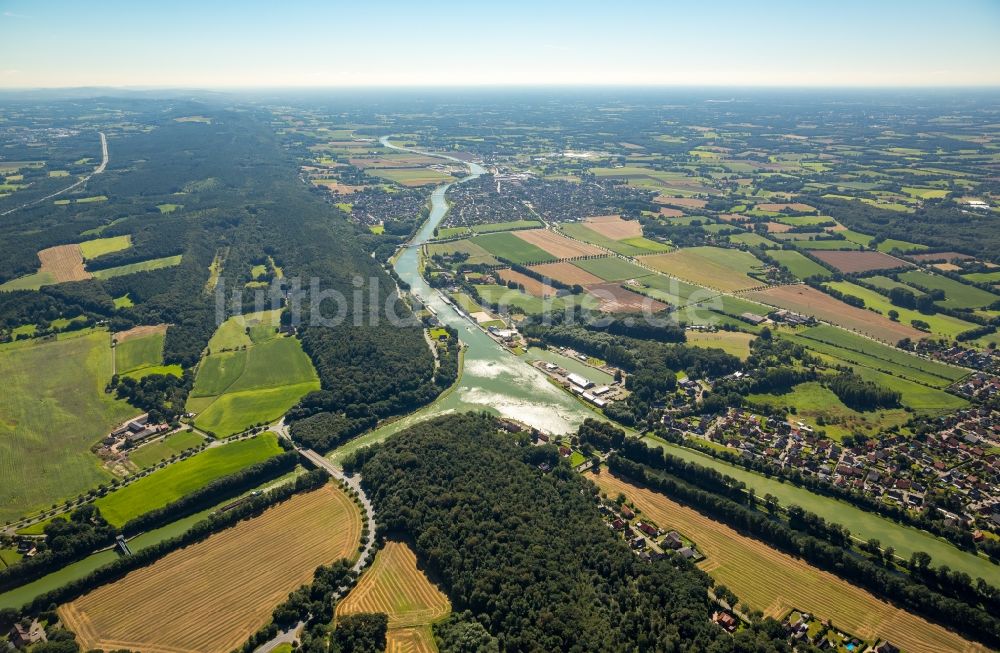 Luftbild Hörstel - Fluß- Delta und Strom- Mündung Mittellandkanal - Dortmund-Ems-Kanal im Ortsteil Bevergern in Hörstel im Bundesland Nordrhein-Westfalen, Deutschland