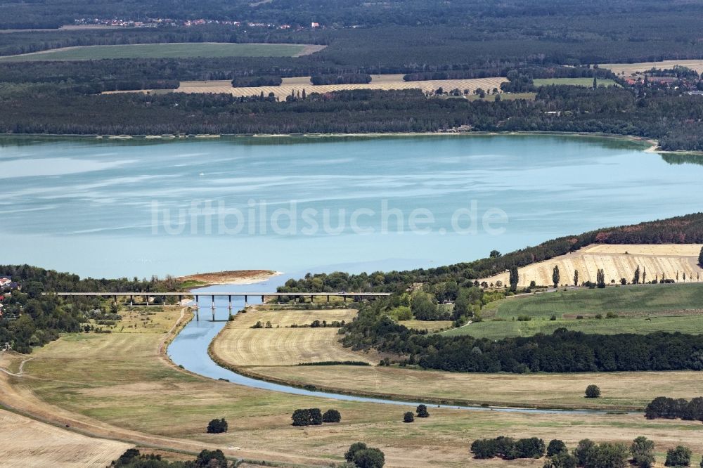 Muldestausee aus der Vogelperspektive: Fluß- Delta und Strom- Mündung der Mulde in den Muldenstausee in Muldestausee im Bundesland Sachsen-Anhalt, Deutschland