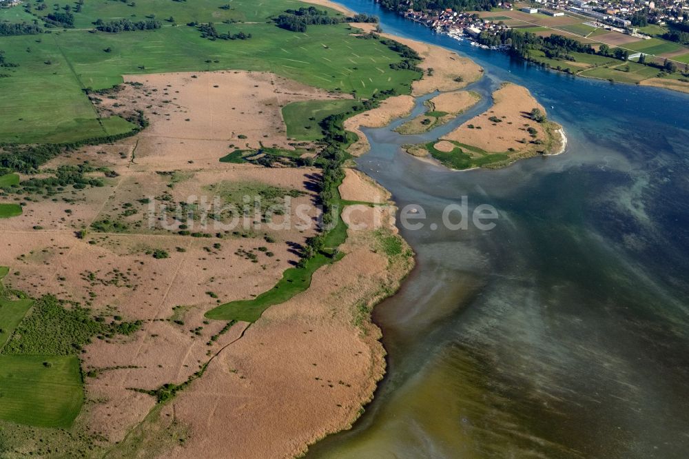 Konstanz von oben - Fluß- Delta und Strom- Mündung des Rhein zwischen Untersee und Obersee am Bodensee in Konstanz im Bundesland Baden-Württemberg, Deutschland