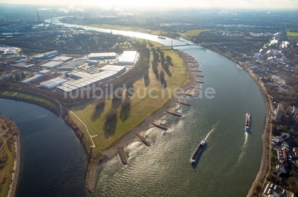 Luftbild Duisburg - Fluß- Delta und Strom- Mündung der Ruhr in den Rhein in Duisburg im Bundesland Nordrhein-Westfalen