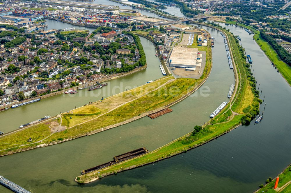 Duisburg aus der Vogelperspektive: Fluss- Delta und Strom- Mündung der Ruhr in den Rhein in Duisburg im Bundesland Nordrhein-Westfalen