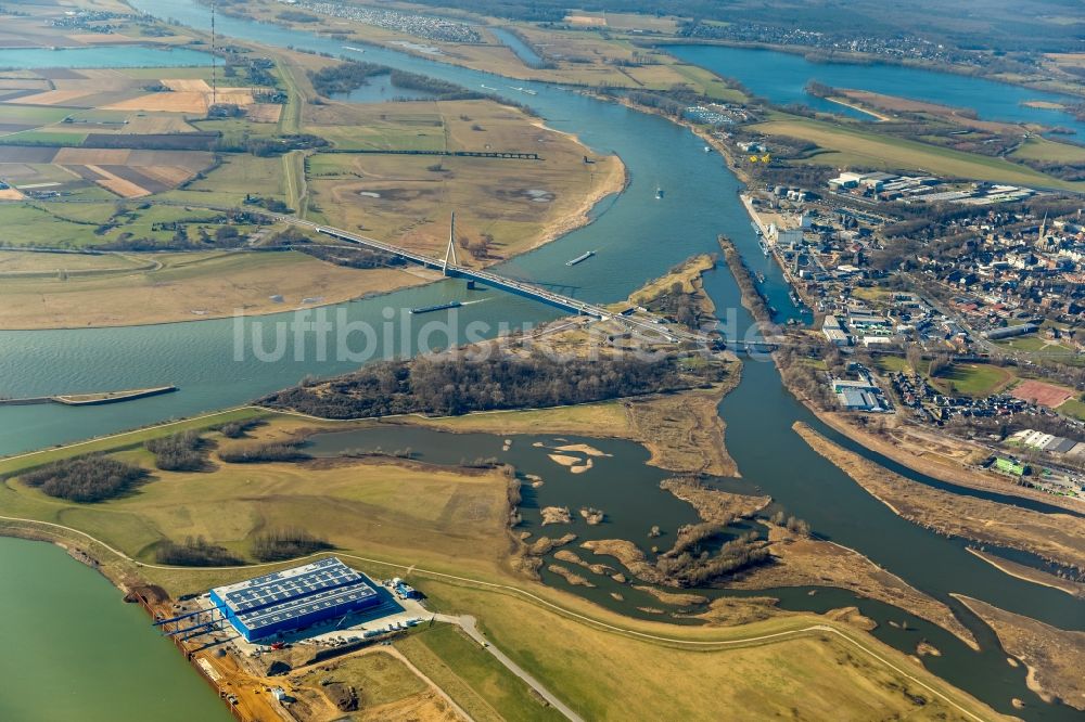 Luftaufnahme Wesel - Fluß- Delta und Strom- Mündung zwischen Lippemündung und Rhein im Ortsteil Lippedorf in Wesel im Bundesland Nordrhein-Westfalen, Deutschland