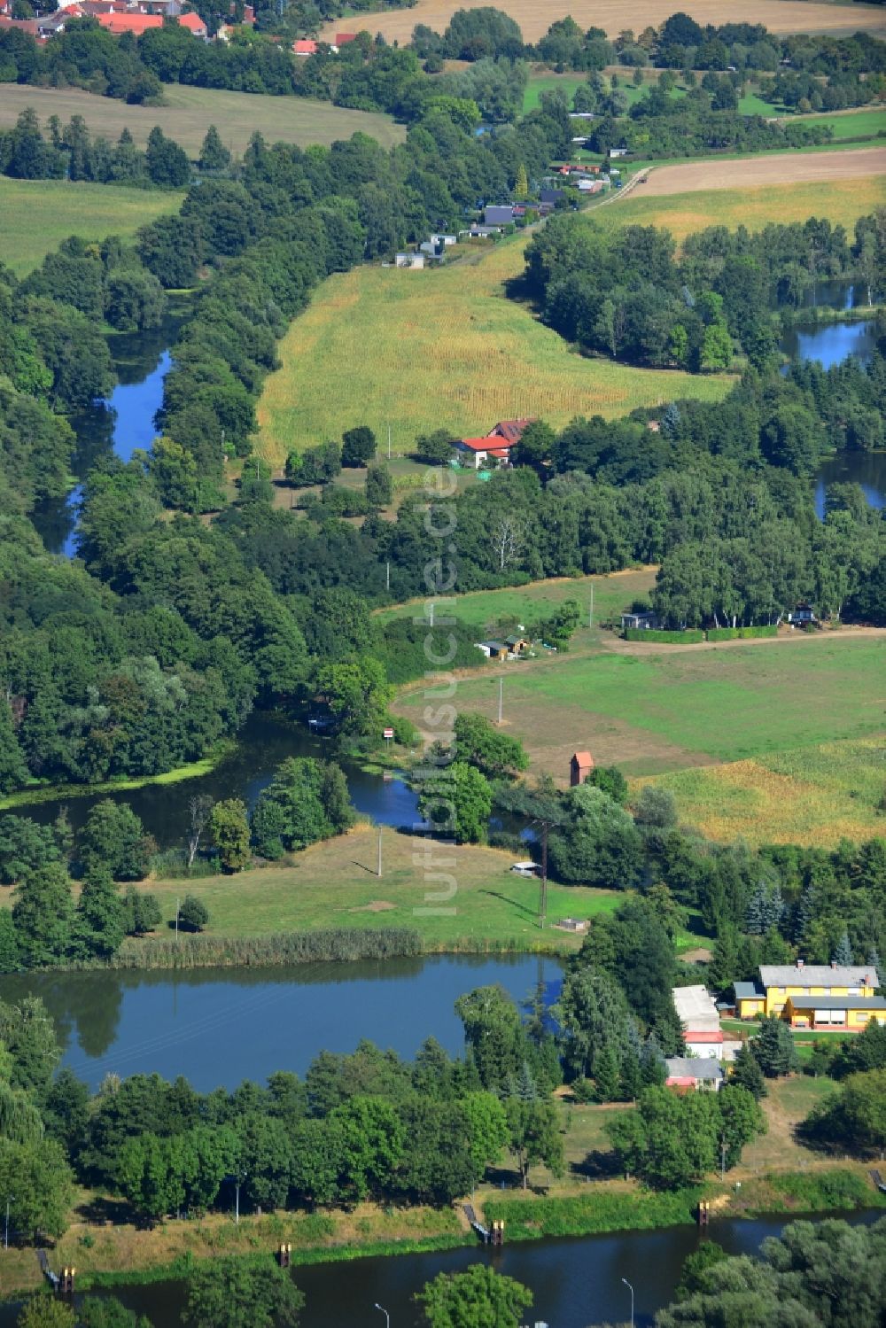 Zerben aus der Vogelperspektive: Fluß- und Wasserlandschaft bei Zerben im Bundesland Sachsen-Anhalt