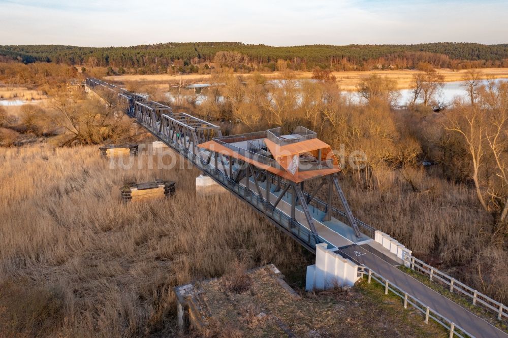 Siekierki aus der Vogelperspektive: Flußbrücke Europabrücke über die Oder in Siekierki in Woiwodschaft Westpommern, Polen