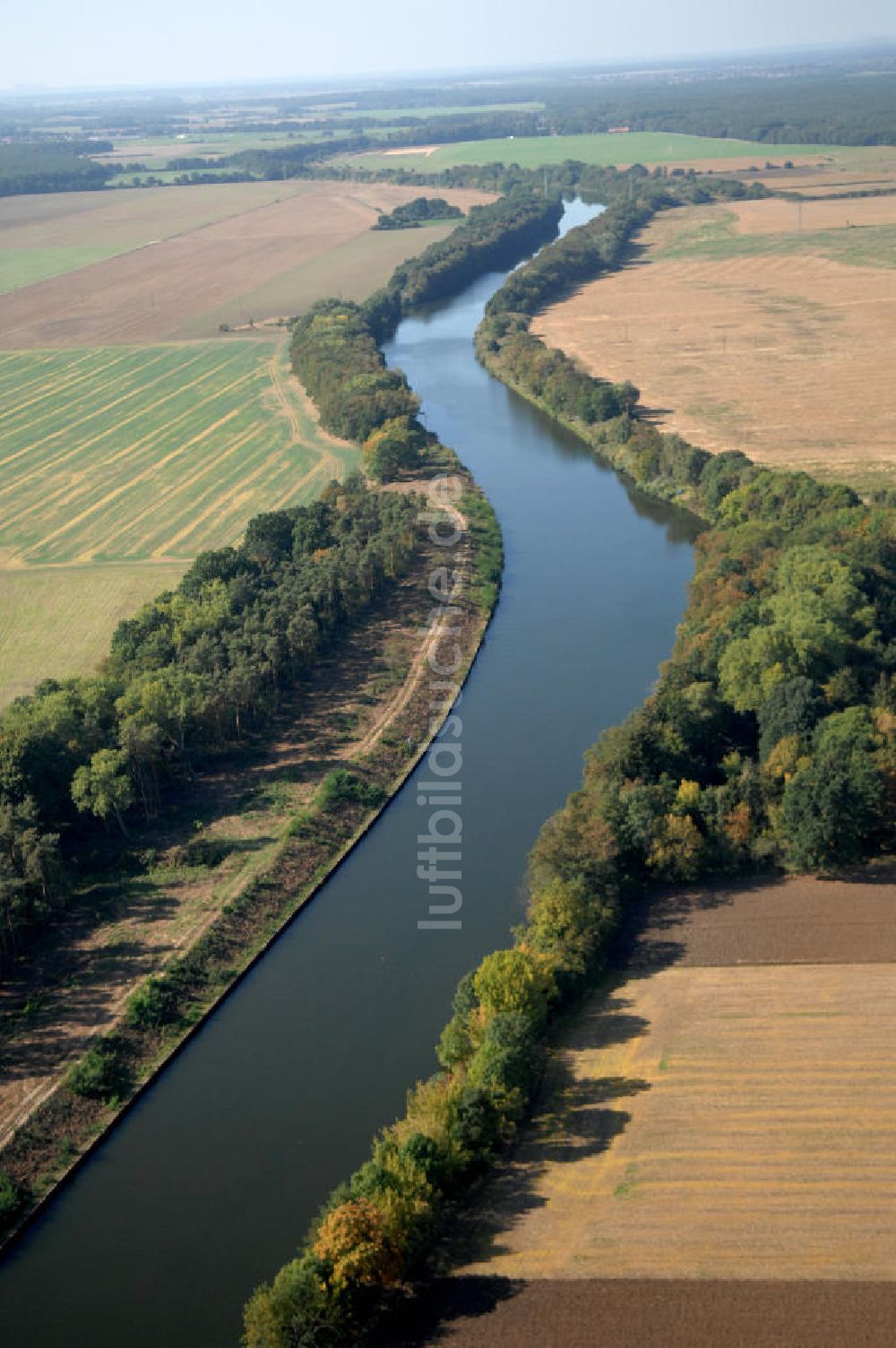 Luftaufnahme GENTHIN - Flussverlauf des Elbe-Havel-Kanal zwischen Genthin und Parey