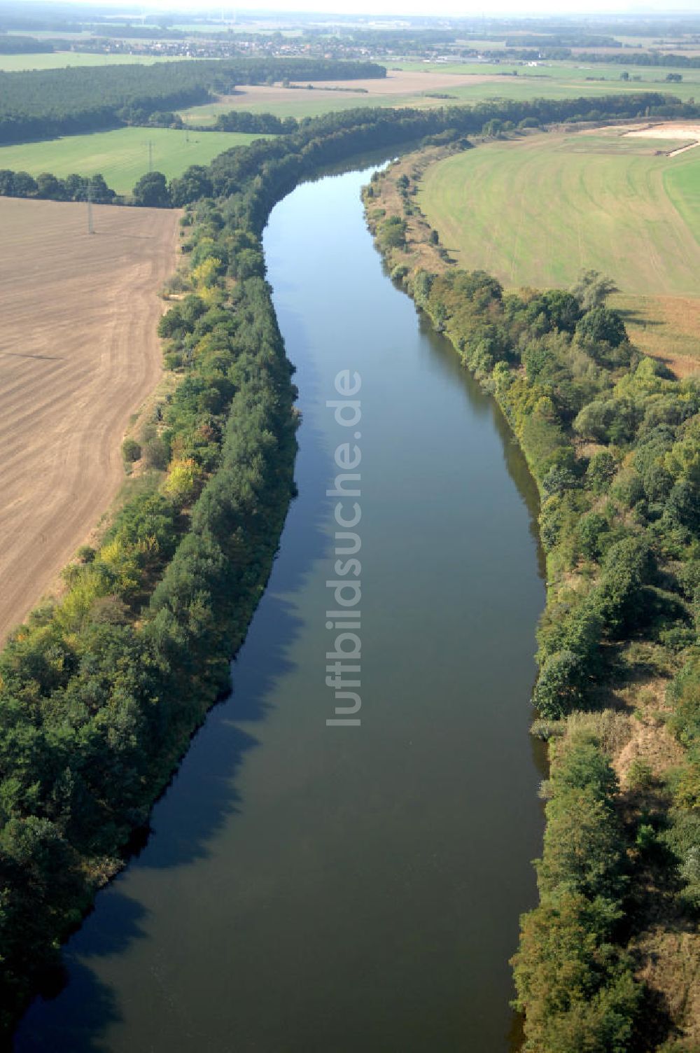 GENTHIN von oben - Flussverlauf des Elbe-Havel-Kanal zwischen Genthin und Parey