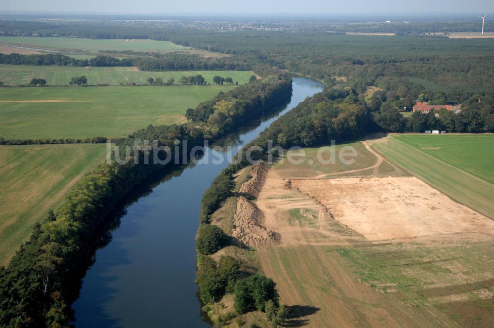 Luftaufnahme GENTHIN - Flussverlauf des Elbe-Havel-Kanal zwischen Genthin und Parey