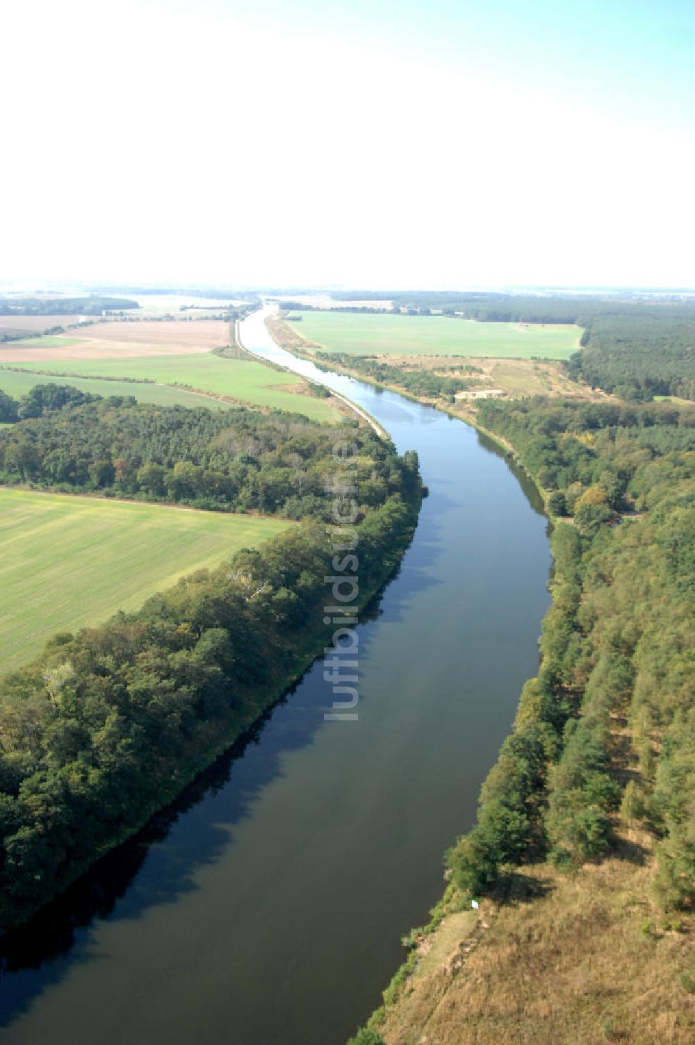 GENTHIN von oben - Flussverlauf des Elbe-Havel-Kanal zwischen Genthin und Parey