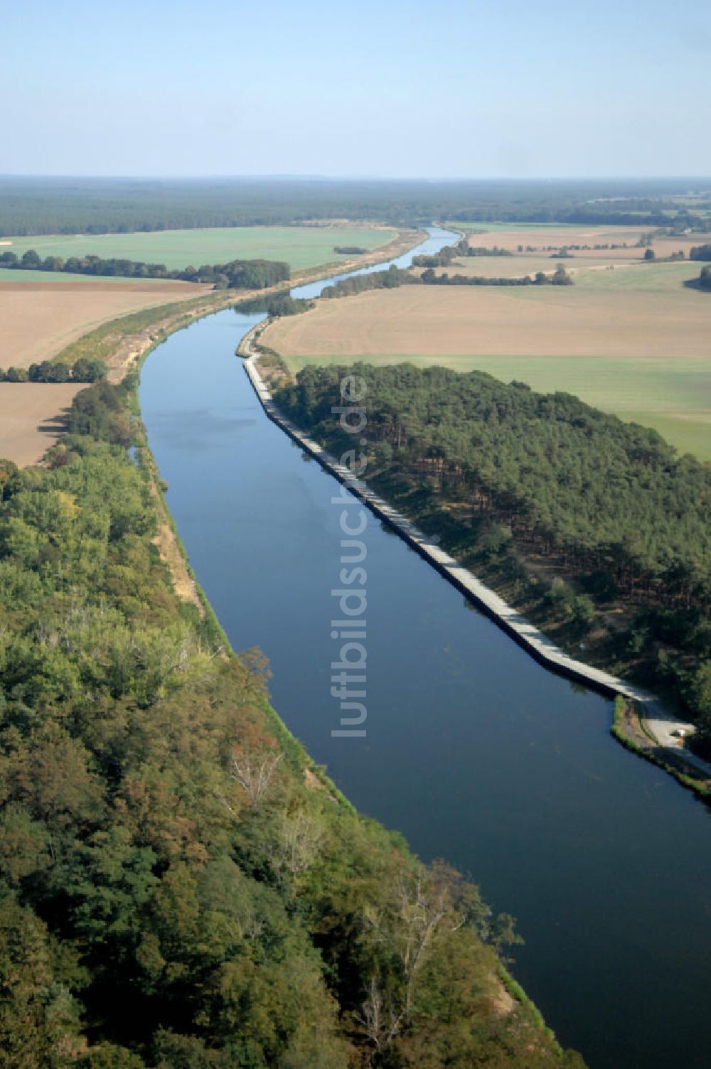 Luftbild GENTHIN - Flussverlauf des Elbe-Havel-Kanal zwischen Genthin und Parey