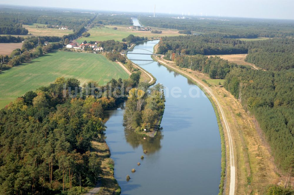 Wusterwitz aus der Vogelperspektive: Flussverlauf des Elbe-Havel-Kanal zwischen Wusterwitz und Kade