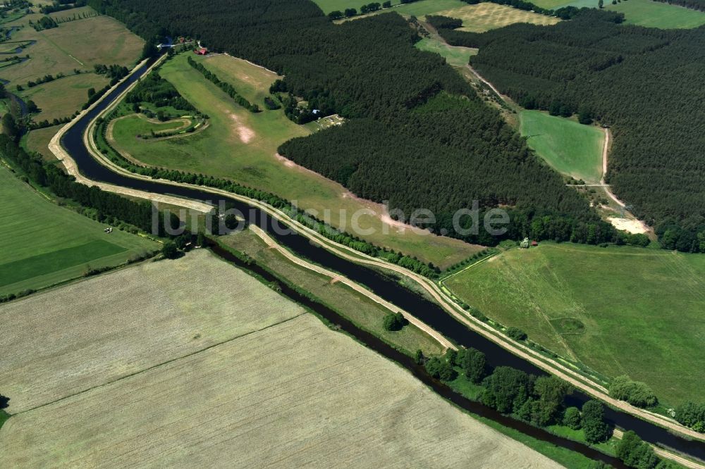 Luftaufnahme Grabow - Flussverlauf der Elde bei Grabow im Bundesland Mecklenburg-Vorpommern