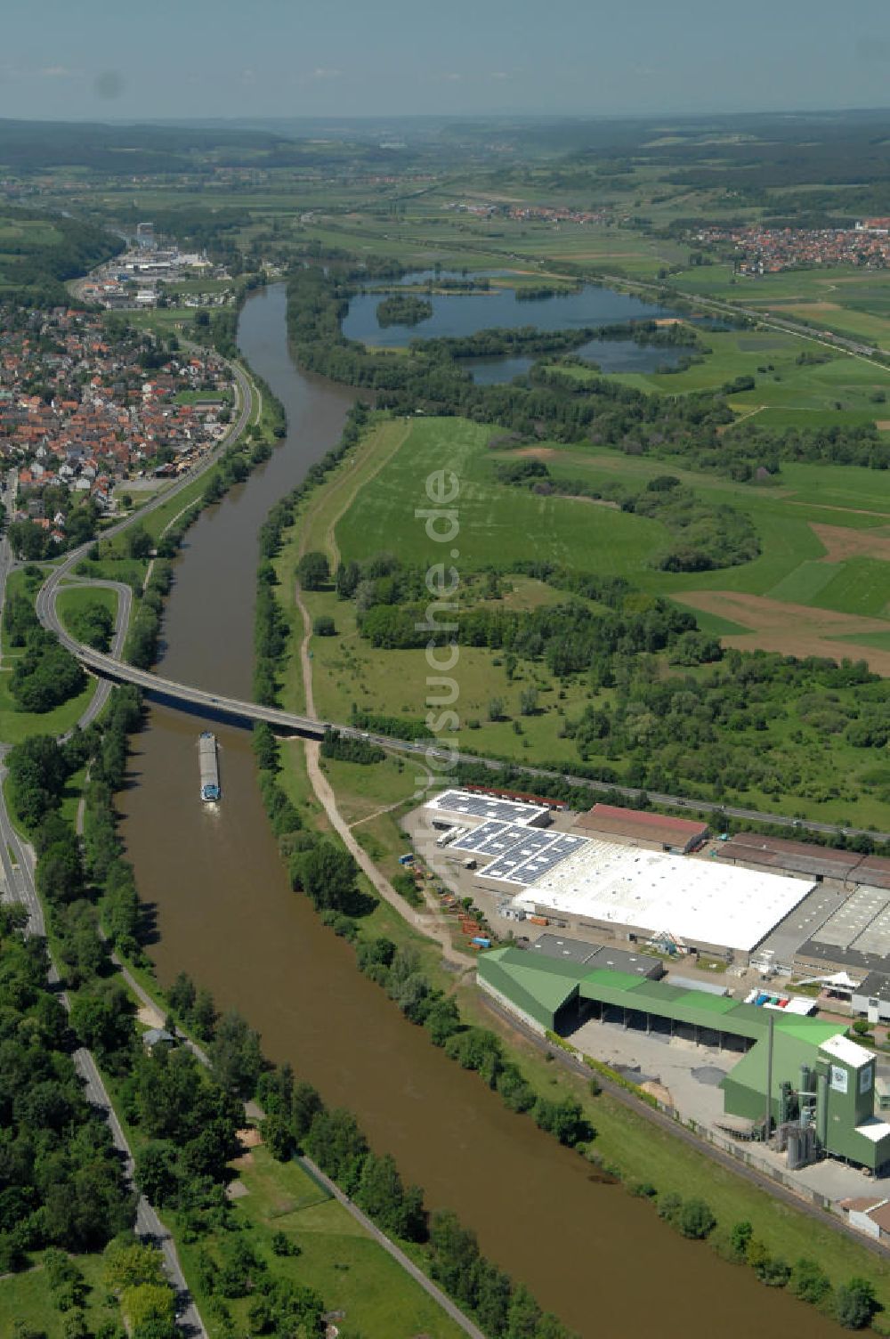 Luftaufnahme Bamberg - Flussverlauf des Main in Bayern