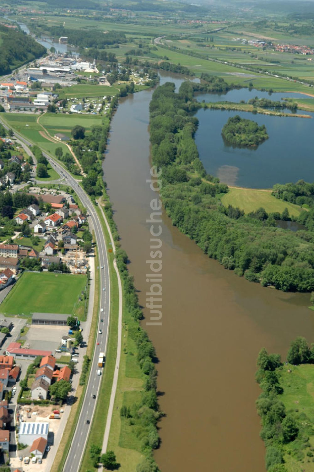 Luftaufnahme Bischberg - Flussverlauf des Main in Bayern