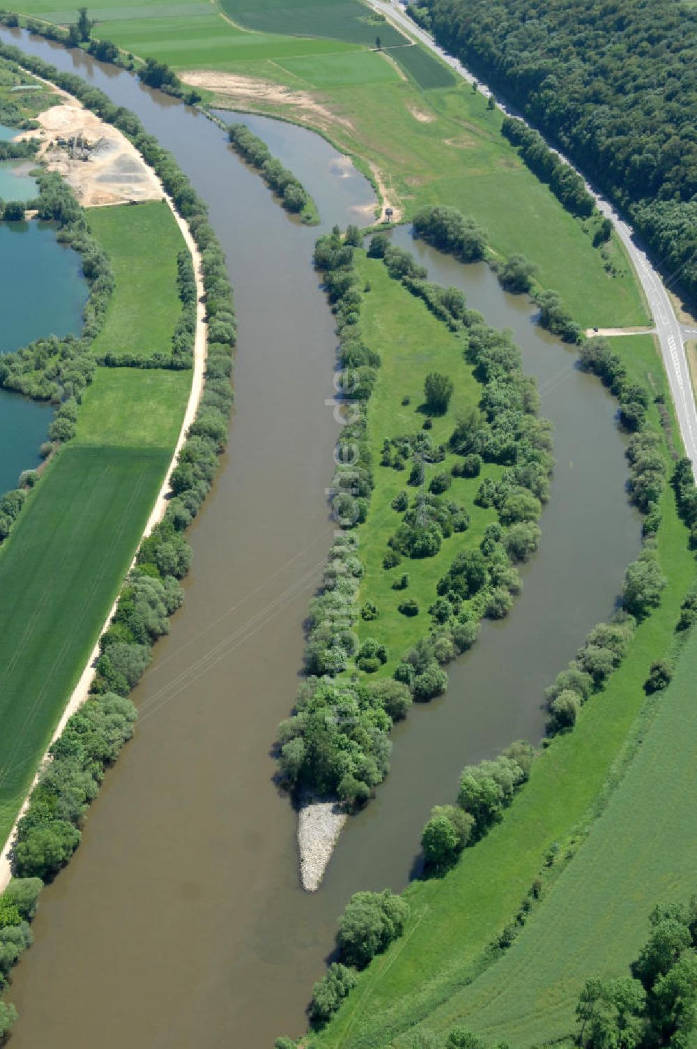 Luftbild Dippach - Flussverlauf des Main in Bayern