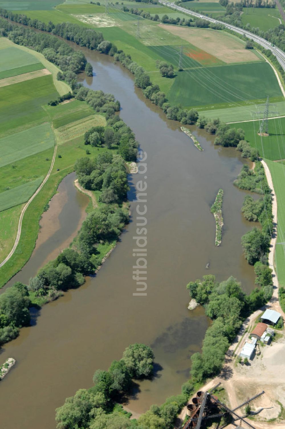 Eschenbach aus der Vogelperspektive: Flussverlauf des Main in Bayern