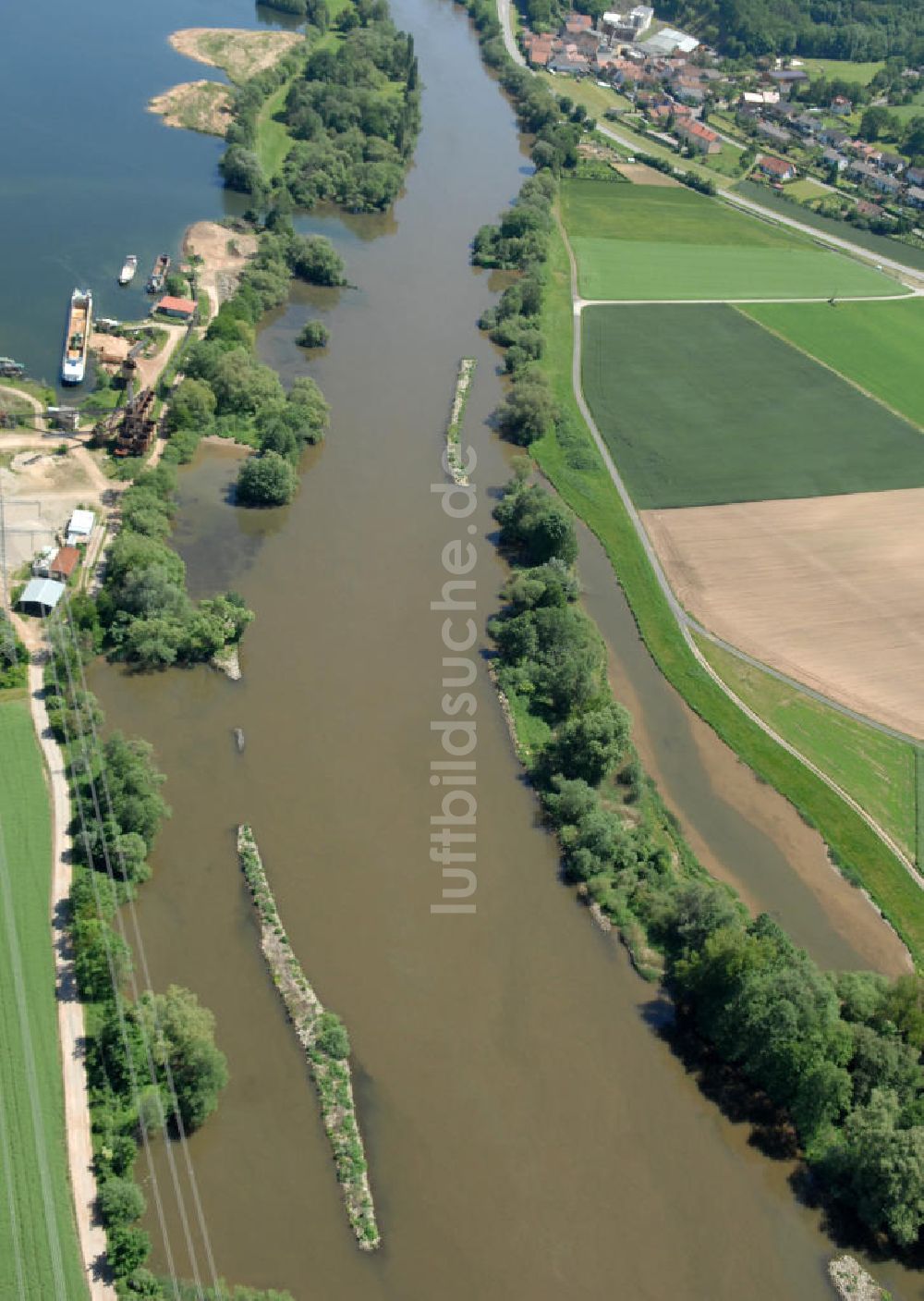 Eschenbach von oben - Flussverlauf des Main in Bayern