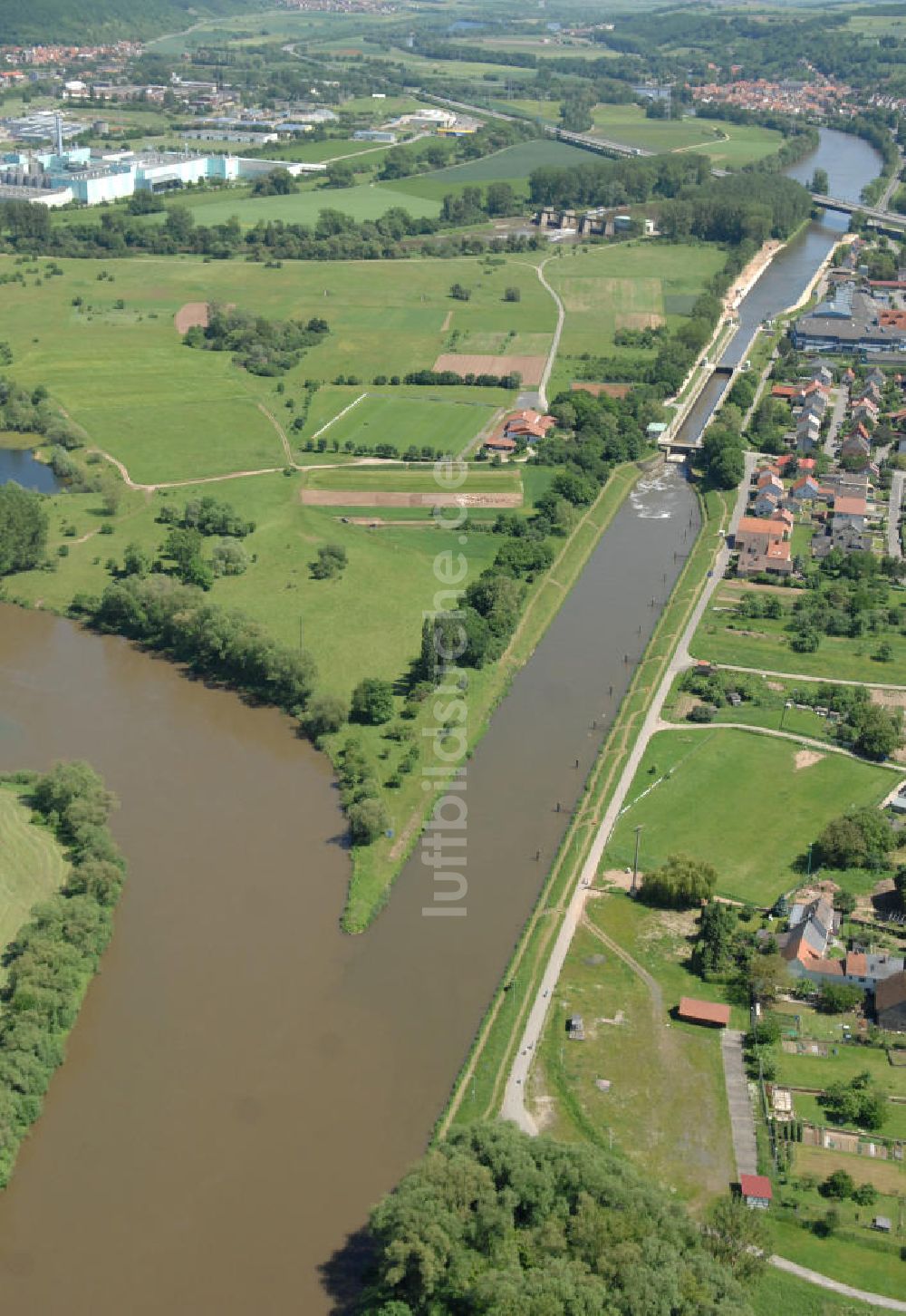 Limbach aus der Vogelperspektive: Flussverlauf des Main in Bayern