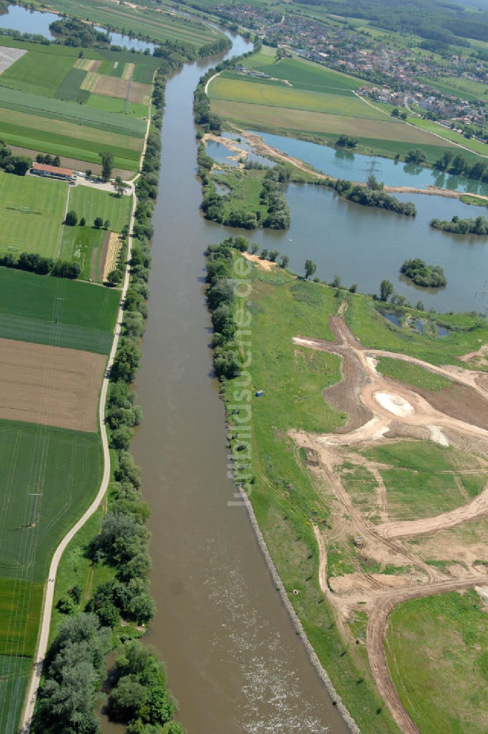 Staffelbach aus der Vogelperspektive: Flussverlauf des Main in Bayern