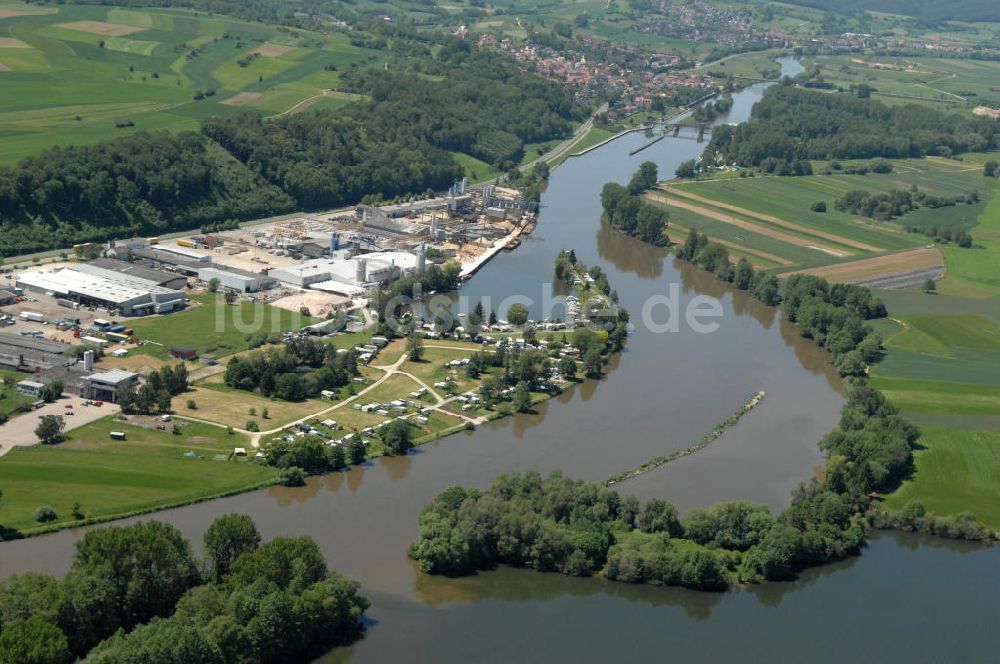 Trosdorf aus der Vogelperspektive: Flussverlauf des Main in Bayern