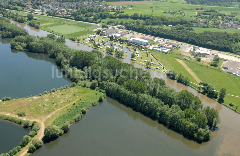 Trosdorf von oben - Flussverlauf des Main in Bayern