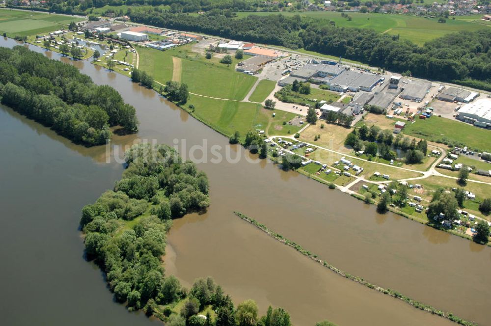 Luftaufnahme Trosdorf - Flussverlauf des Main in Bayern