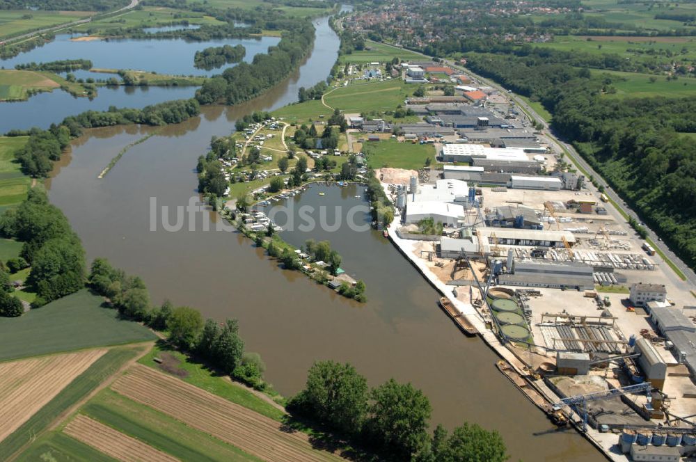 Luftbild Trosdorf - Flussverlauf des Main in Bayern