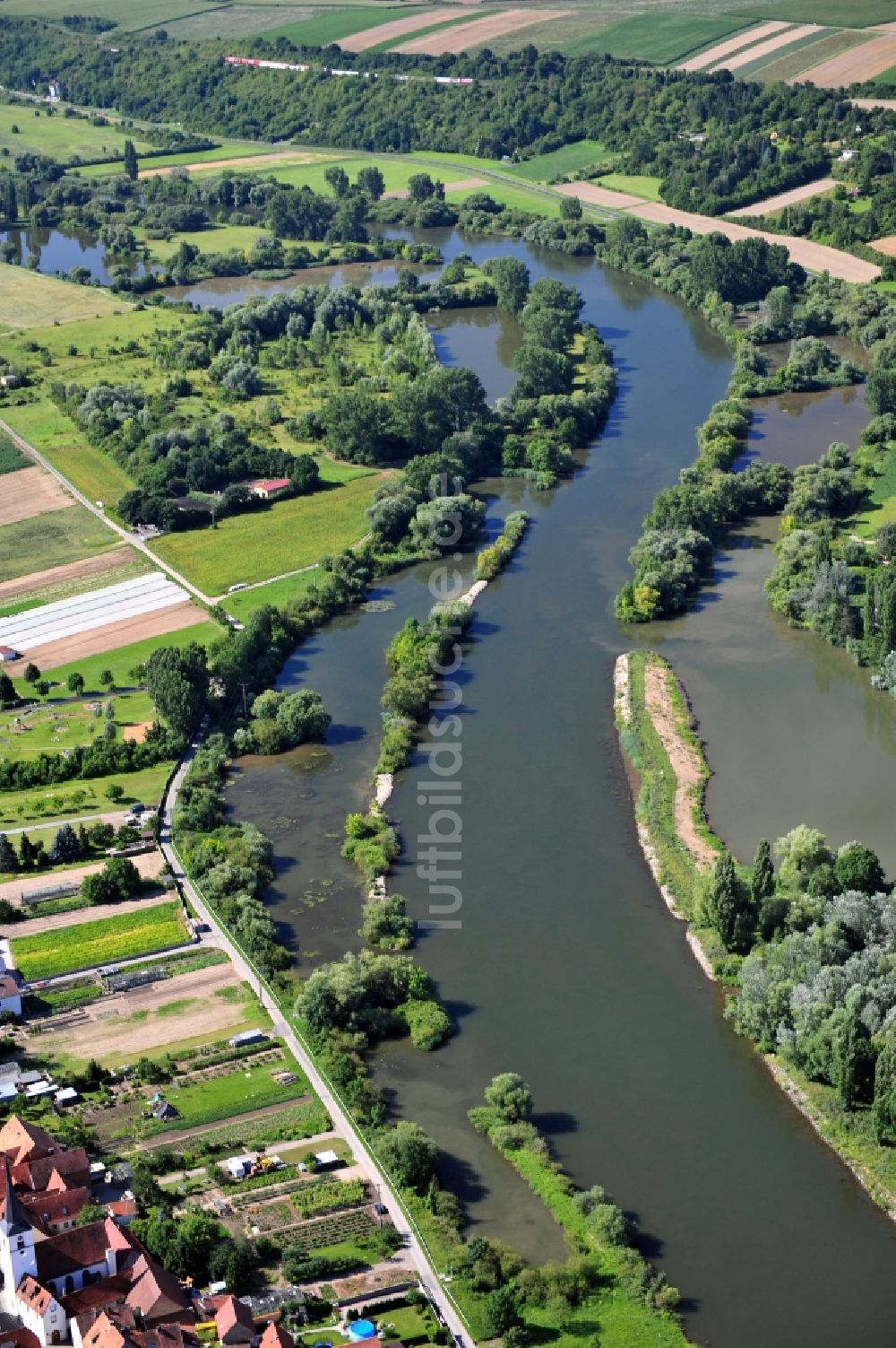 Luftbild Albertshofen - Flussverlauf des Main bei Albertshofen im Bundesland Bayern