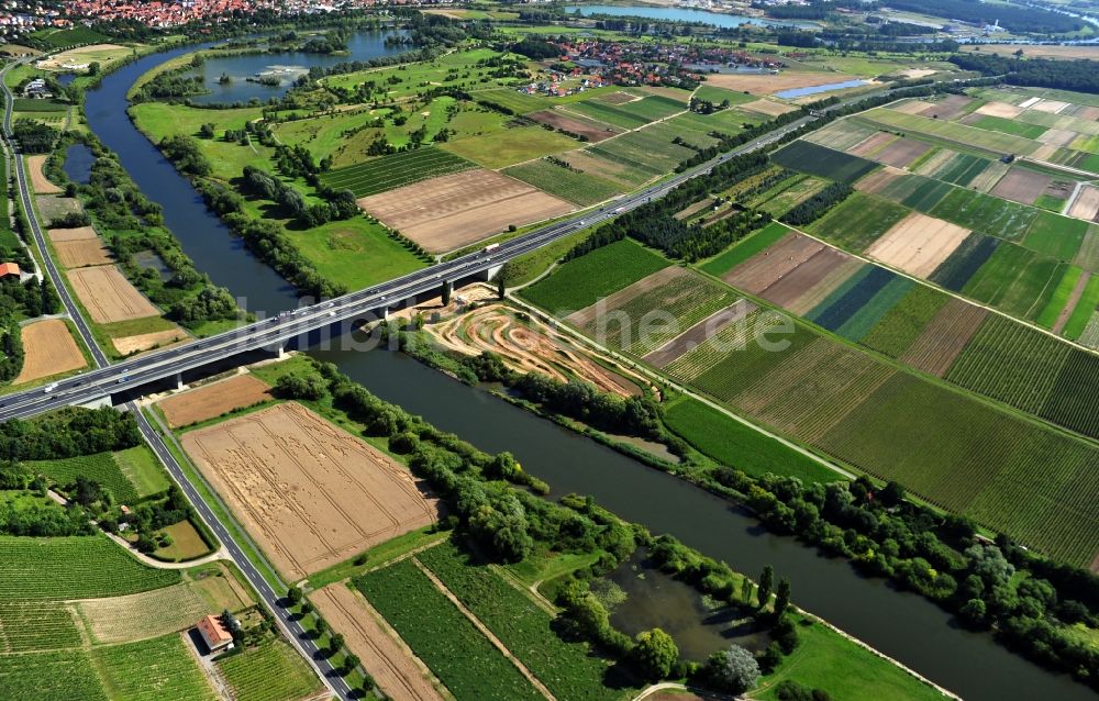 Luftaufnahme Dettelbach - Flussverlauf des Main bei Dettelbach im Bundesland Bayern