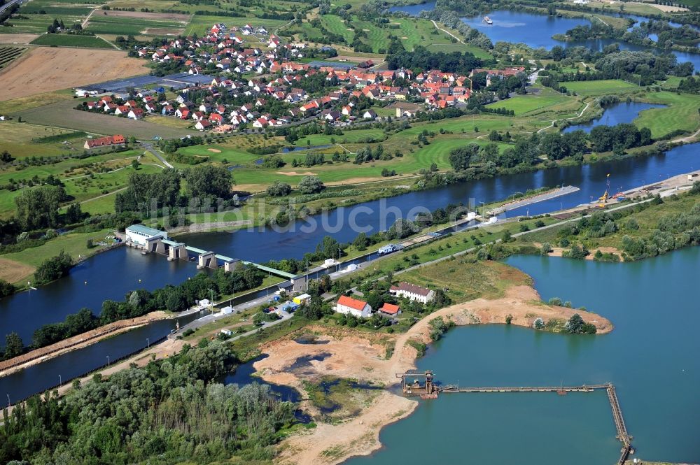 Dettelbach von oben - Flussverlauf des Main in Dettelbach im Bundesland Bayern