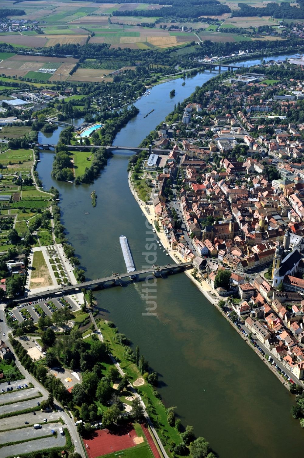 Luftbild Kitzingen - Flussverlauf des Main in Kitzingen im Bundesland Bayern