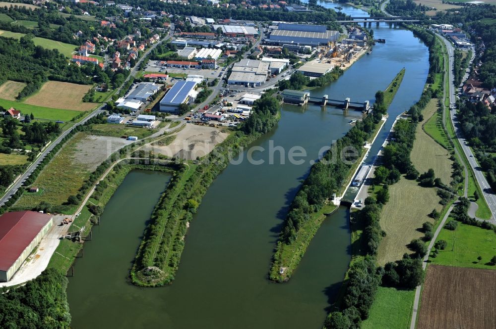 Luftaufnahme Kitzingen - Flussverlauf des Main in Kitzingen im Bundesland Bayern