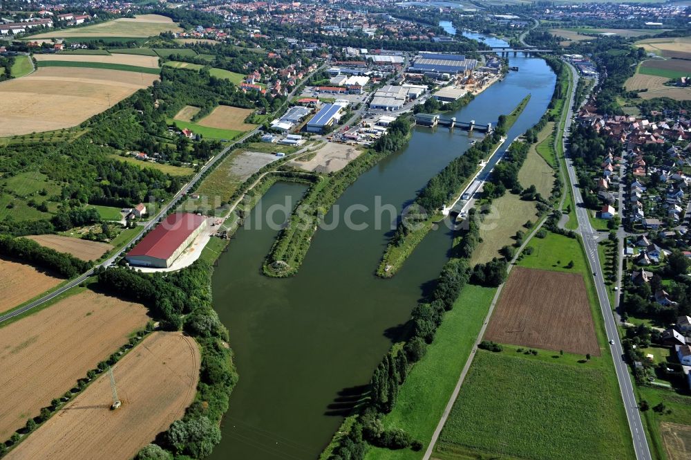 Kitzingen von oben - Flussverlauf des Main in Kitzingen im Bundesland Bayern