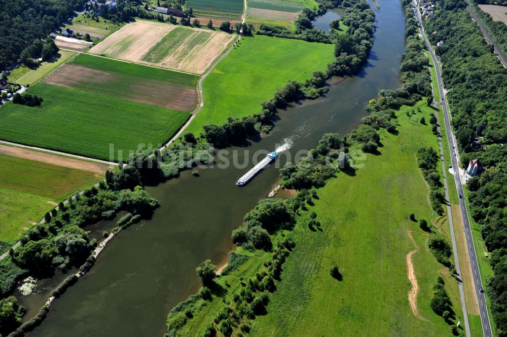 Luftaufnahme Kitzingen - Flussverlauf des Main in Kitzingen im Bundesland Bayern