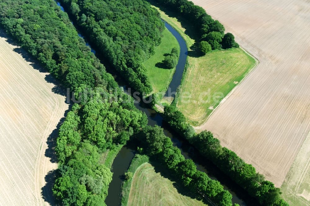 Luftaufnahme Siggelkow - Flußverlauf der Müritz-Elde und dem Fluss Alte Elde in der Gemeinde Siggelkow im Bundesland Mecklenburg-Vorpommern, Deutschland