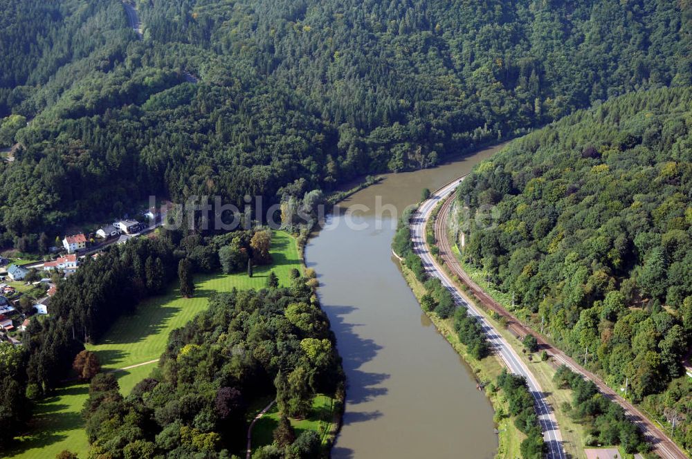 Mettlach von oben - Flussverlauf der Saar bei Mettlach