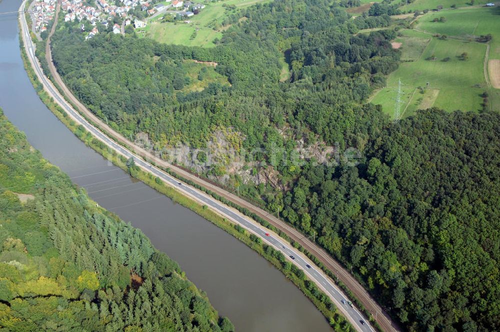 Mettlach OT Saarhölzbach aus der Vogelperspektive: Flussverlauf der Saar bei Saarhölzbach