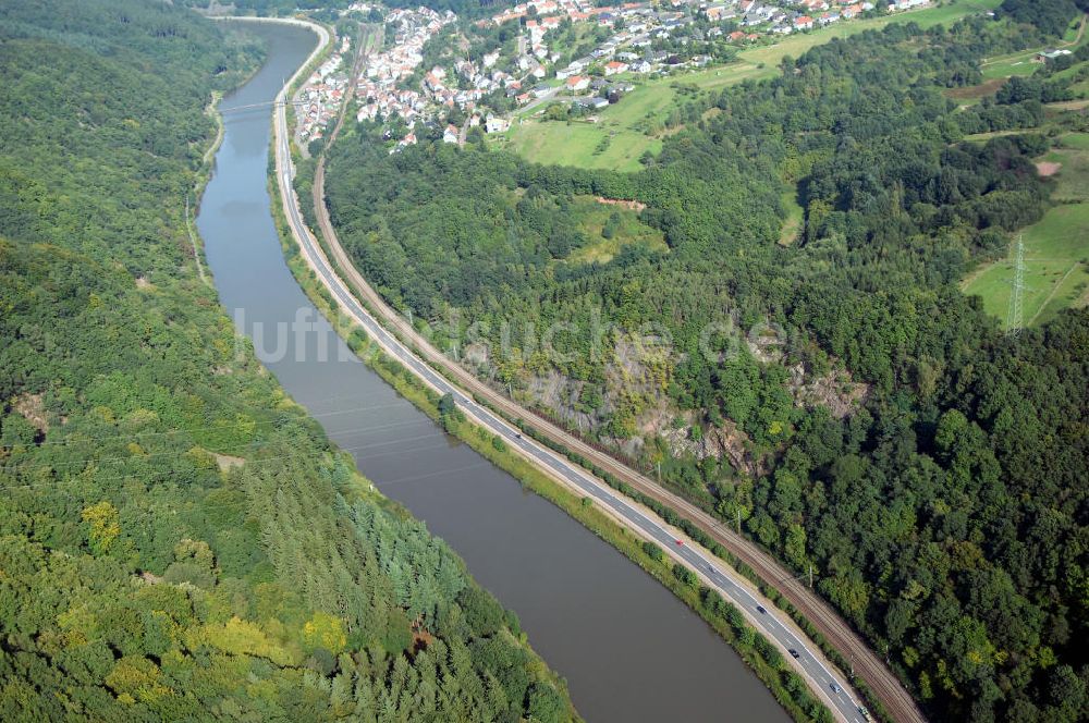 Luftbild Mettlach OT Saarhölzbach - Flussverlauf der Saar bei Saarhölzbach