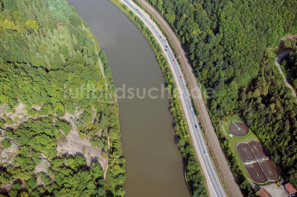 Luftbild Mettlach OT Saarhölzbach - Flussverlauf der Saar bei Saarhölzbach