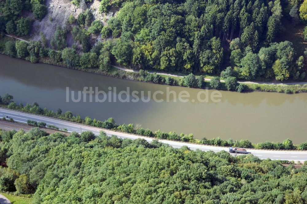 Luftbild Mettlach OT Saarhölzbach - Flussverlauf der Saar bei Saarhölzbach